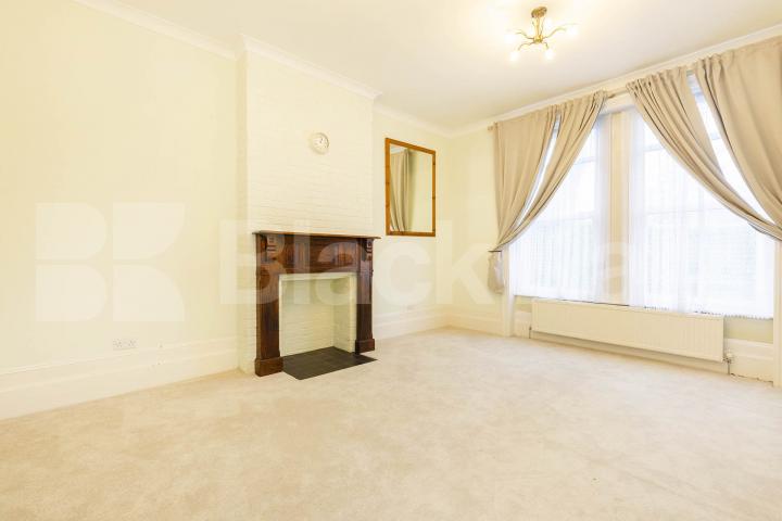 			2 Bedroom, 1 bath, 1 reception Flat			 Priory Road, Crouch End